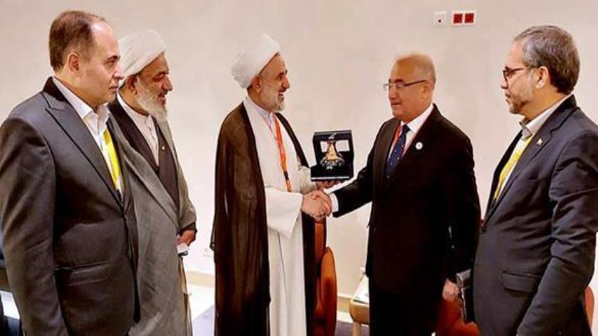 Iranpress: همکاری ایران و ازبکستان در بازار تجارت جهانی
