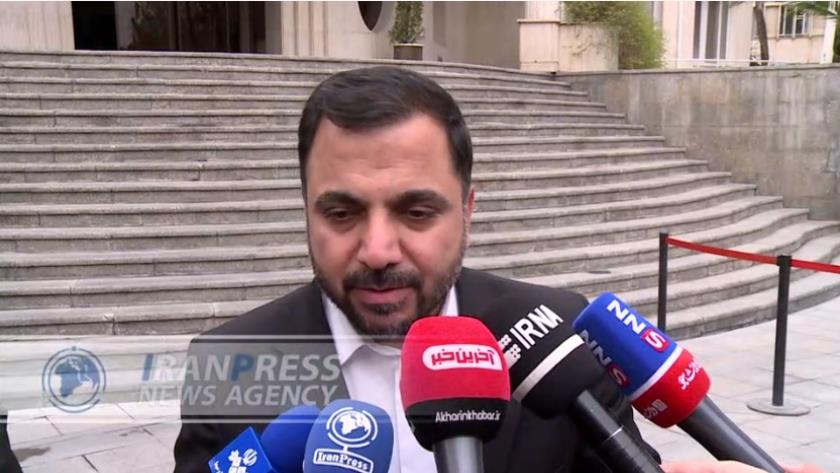 Iranpress: وزیر ارتباطات: تفاهنامه توسعه فعالیت پلتفرم‌های ایرانی در عراق آماده امضاست
