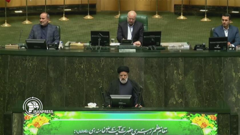Iranpress: رئیسی: واقع نگری، انضباط مالی و رفع ناترازی از ویژگی های لایحه بودجه است