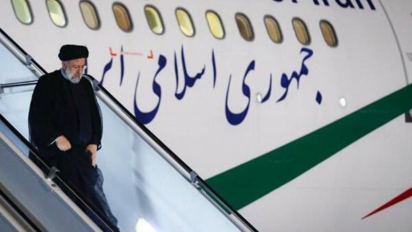 Iranpress: رئیس جمهوری اسلامی ایران وارد تهران شد  
