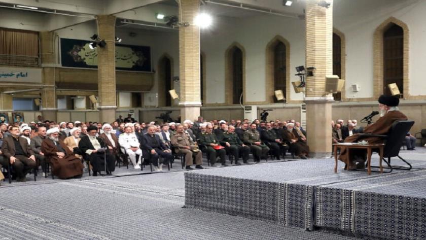 ایران پرس: رهبر معظم انقلاب: شهدا، هویت ملت ایران؛ هویت ملی نباید فراموش شود
