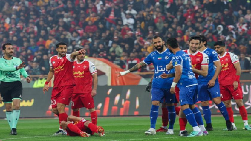 Iranpress: تساوی استقلال و پرسپولیس در دربی ۱۰۲
