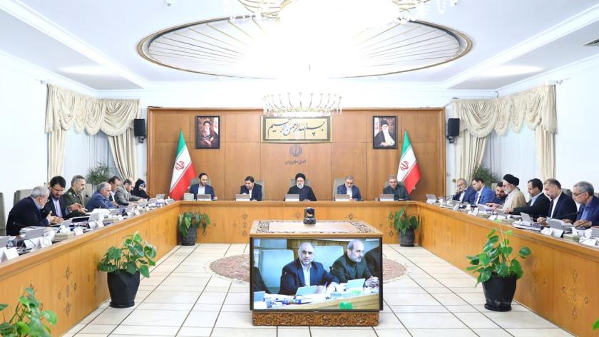 Iranpress: پیروان حضرت مسیح (ع)، توقف جنایات علیه مردم غزه را مطالبه کنند