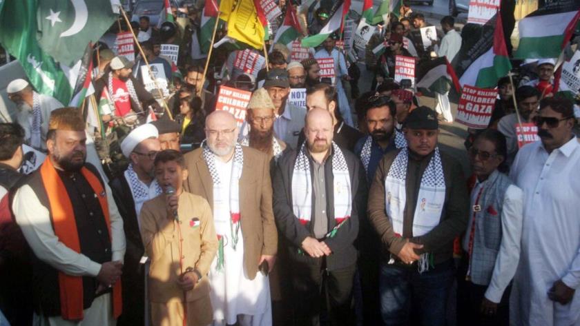 Iranpress: برگزاری تظاهرات ضدصهیونیستی در کراچی پاکستان
