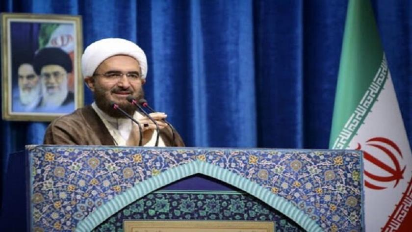 Iranpress: خطیب نماز جمعه تهران: دشمنان همیشه به دنبال تحریم انتخابات هستند