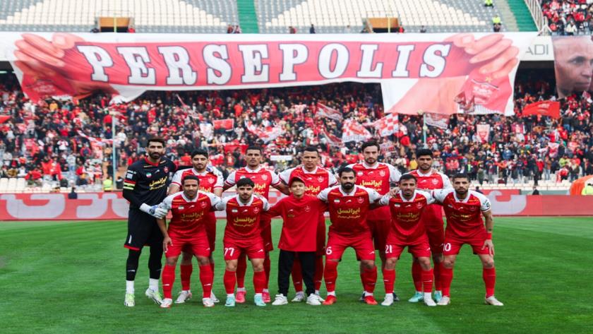 Iranpress: اطلاعیه باشگاه پرسپولیس در خصوص سرمربی و نقل و انتقالات