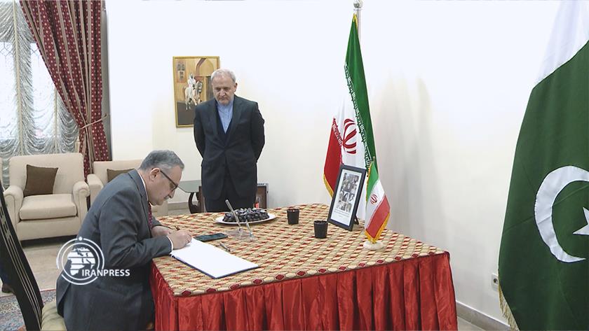 Iranpress: ابراز همدردی دیپلمات‌ها در پاکستان با ایران 