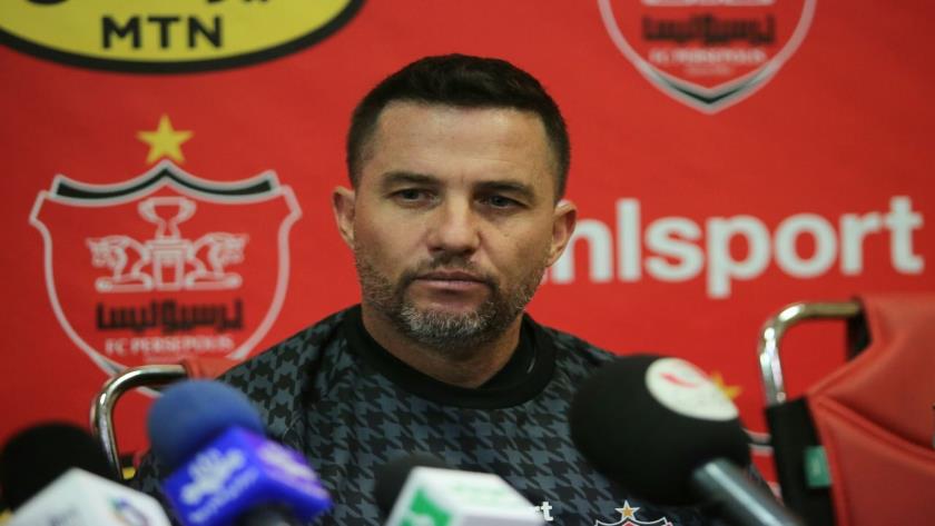 Iranpress: اوسمار هدایت پرسپولیس را بر عهده گرفت