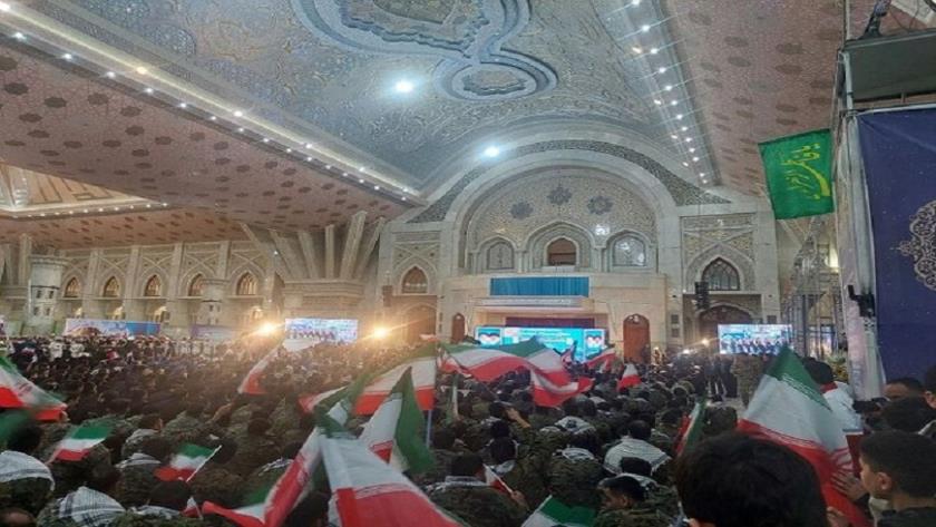 Iranpress: آغاز مراسم دهه مبارک فجر در حرم بنیانگذار انقلاب اسلامی
