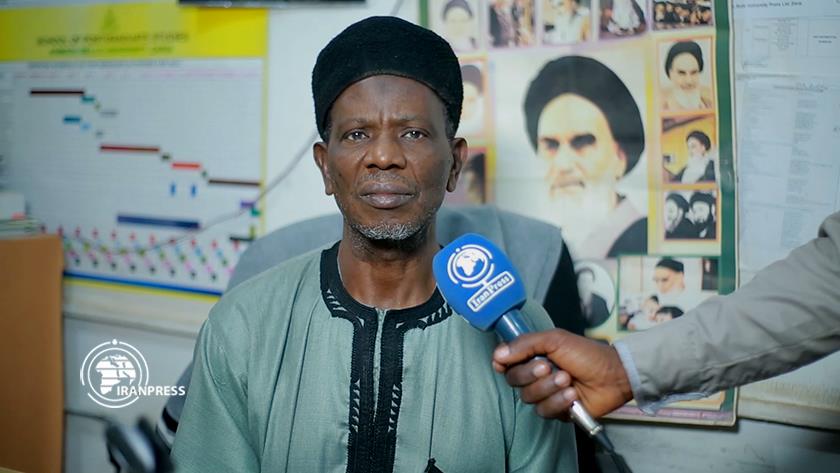 Iranpress: دهه‌فجر؛ رهبری انقلاب‌ اسلامی در مسیر امام‌ خمینی (ره) 