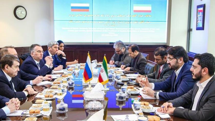 Iranpress: تاکید ایران و روسیه بر اجرای سریع‌تر خط ریلی رشت- آستارا