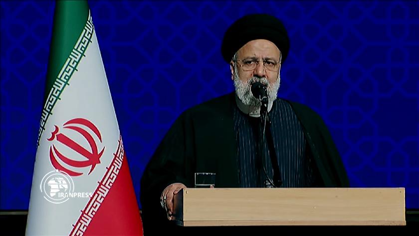 Iranpress: رئیسی: ایجاد اشتغال موضوع محوری در دولت است