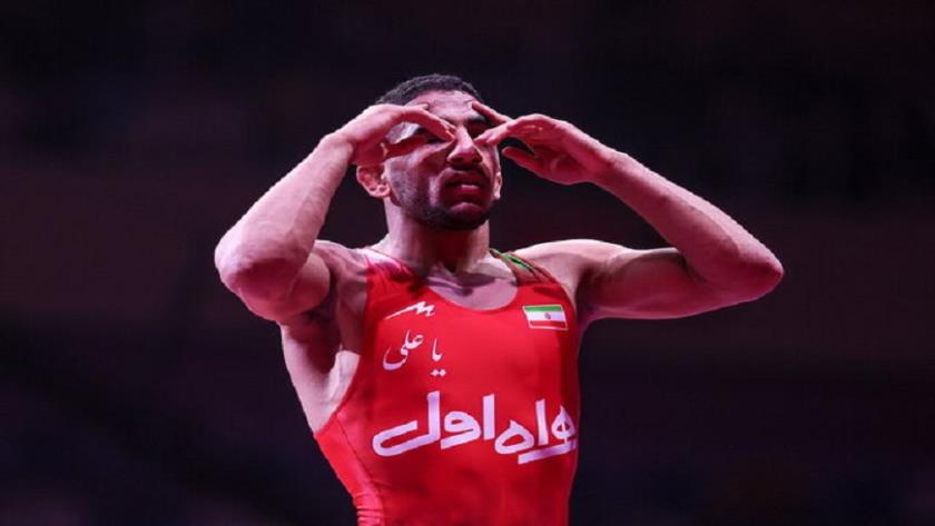 Iranpress: رحمان عموزاد قهرمان آسیا شد