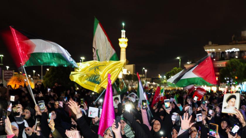 Iranpress: ادامه حمایت مردم ایران از اقدام تنبیهی سپاه پاسداران علیه اسرائیل