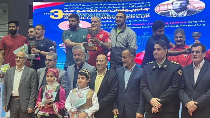 Iranpress: قهرمانی ایران در رقابت‌های بین المللی کشتی جام عبدالله موحد