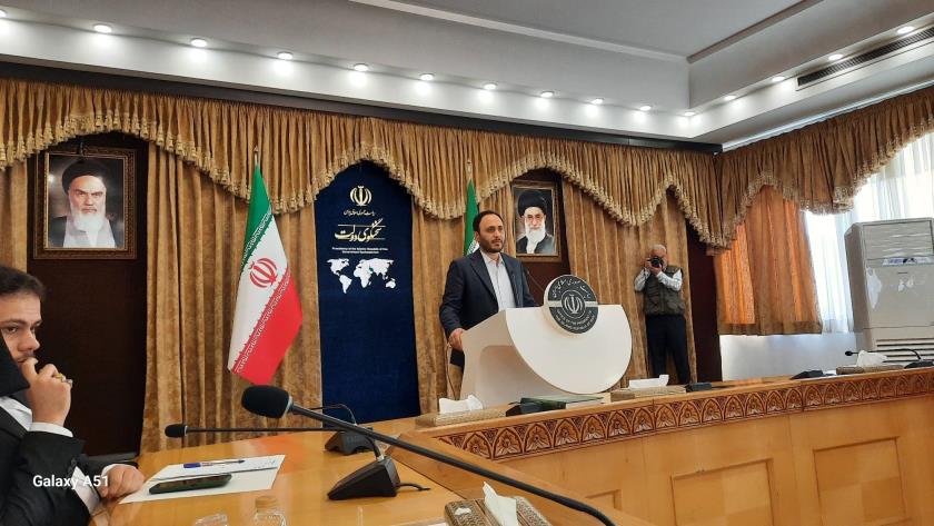 Iranpress: بهادری جهرمی: دولت سال گذشته ۷ هزار میلیارد تومان به صندوق بیماری‌های خاص تخصیص داد