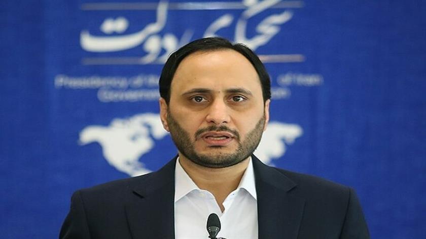 Iranpress: سخنگوی دولت: معاون اجرایی به همراه برخی از اعضای دولت عازم تبریز شدند