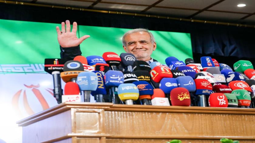 ایران پرس: همایش انتخاباتی زنان با حضور پزشکیان برگزار می‌شود
