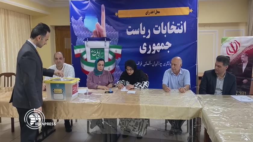 Iranpress: انتخابات ریاست جمهوری ایران در قزاقستان