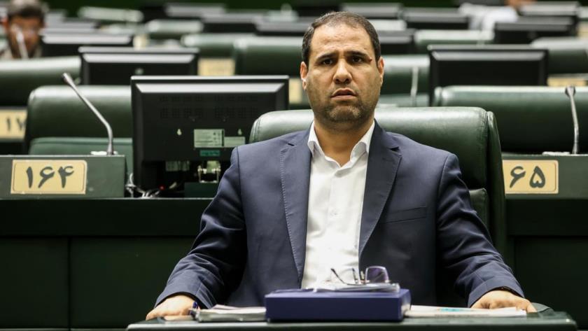 Iranpress: جذب ۷۲ هزار نفر معلم/ بسته تشویقی را برای نگهداشت بازنشستگان ارائه کردیم