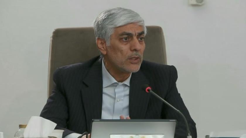 Iranpress: دولت سیزدهم با رعایت ارزش‌های اسلامی حضور بانوان در استادیوم را محقق کرد