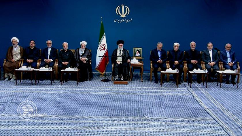 Iranpress: رهبر انقلاب خطاب به هیئت دولت: باید بروید ببینید، بشنوید، از خود مردم بشنوید