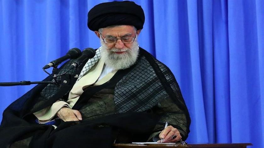 Iranpress: پاسخ‌های رهبر انقلاب به سوالات درباره جلال آل احمد