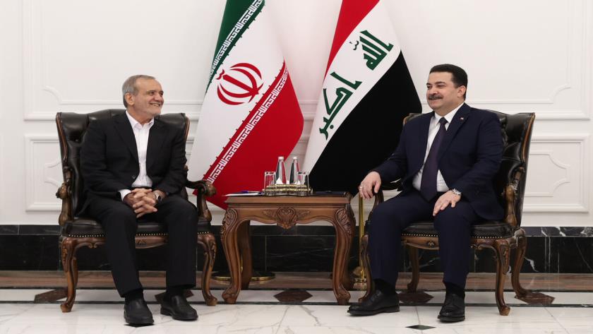 Iranpress: رئیس جمهور کشورمان با نخست وزیر عراق دیدار کرد
