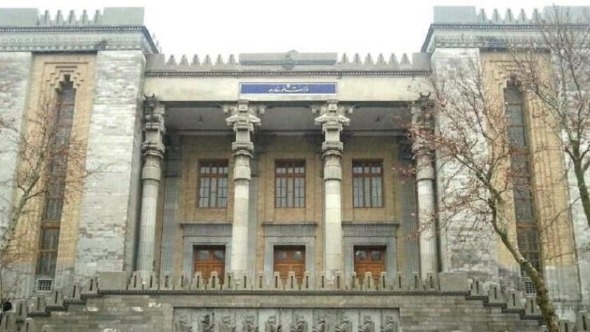Iranpress: احضار روسای نمایندگی‌های انگلیس، فرانسه، هلند و آلمان در تهران به وزارت‌ خارجه