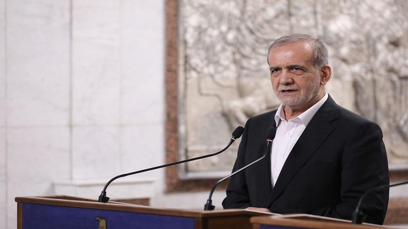 Iranpress: پزشکیان در بصره: اگر مسلمانان با یکدیگر برادری کنند، اسرائیل جرأت قتل‌عام نخواهد داشت