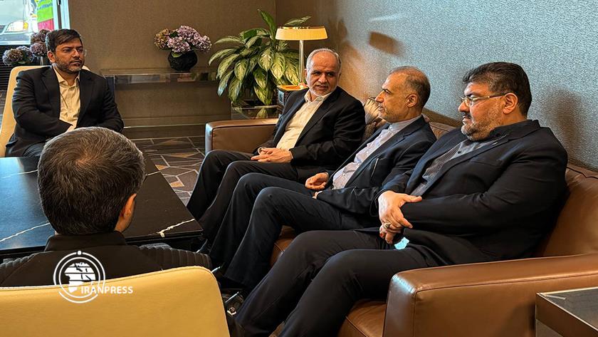 Iranpress: سفر وزیر دادگستری و هیات شهرداری تهران به مسکو برای شرکت در اجلاس بریکس