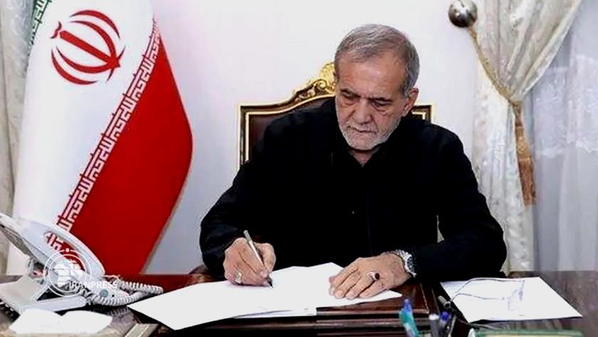 Iranpress: پزشکیان: جهان فراموش نمی‌کند فرمان قتل نصرالله از آمریکا صادر شد