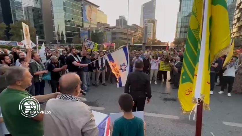 ایران پرس: آتش زدن پرچم رژیم صهیونیستی در استانبول 