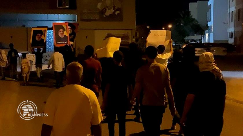 Iranpress: تداوم حمایت مردم بحرین از لبنان و غزه 