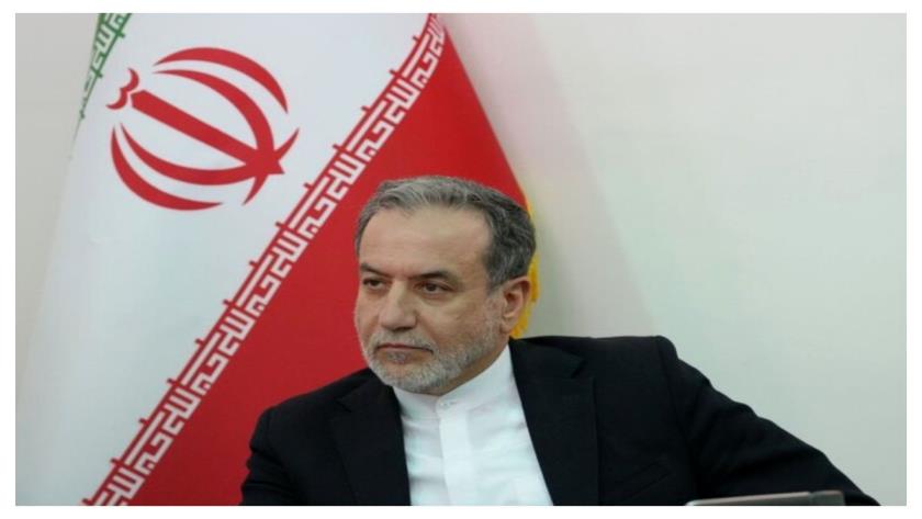 Iranpress: عراقچی: مذاکرات مسقط متوقف شده است