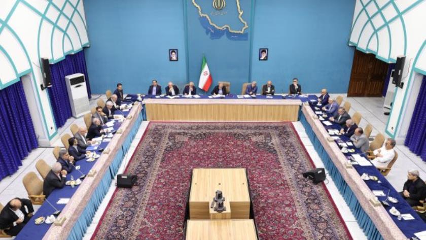 Iranpress: ارتقای امنیت معیشت و تامین نیازهای مردم، از اصول دولت است