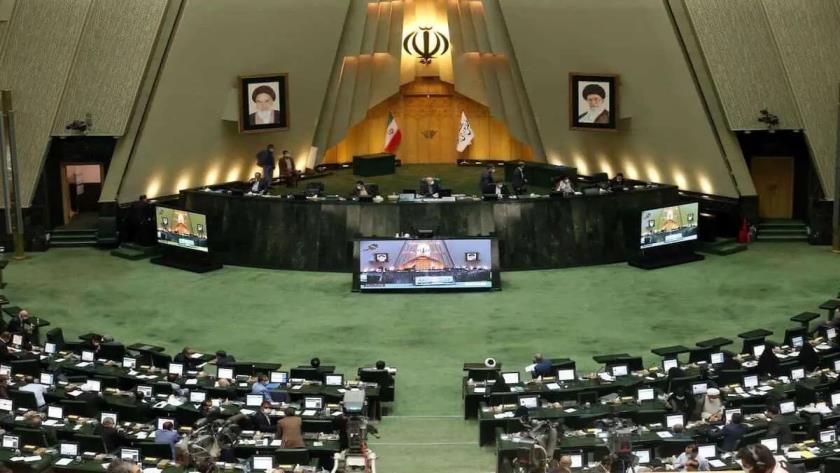 Iranpress: جلسه غیرعلنی مجلس آغاز شد