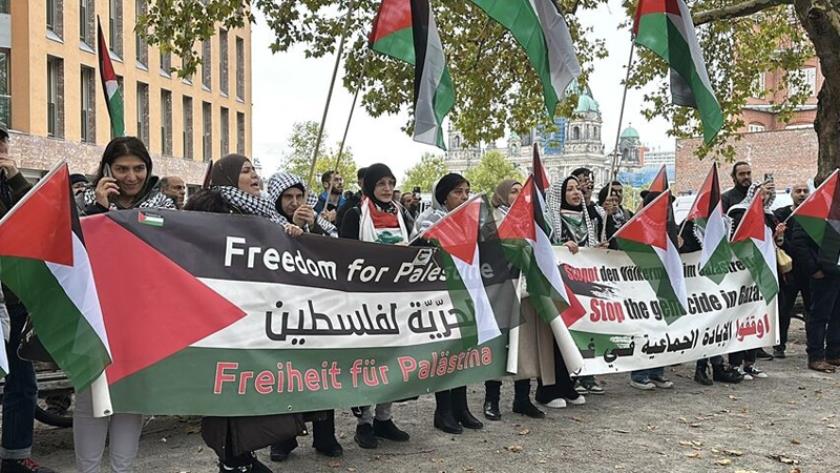 Iranpress: تظاهرات​​​​​​​ حامیان فلسطین در برلین