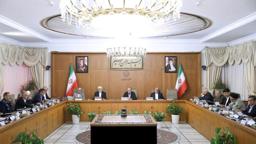 Iranpress: با در کنار هم بودن می‌توانیم به قدرت و وفاق ملی برسیم