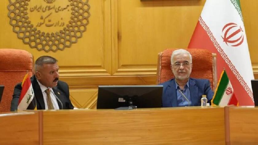Iranpress: تأکید وزرای کشور ایران و عراق بر گسترش روابط دو کشور