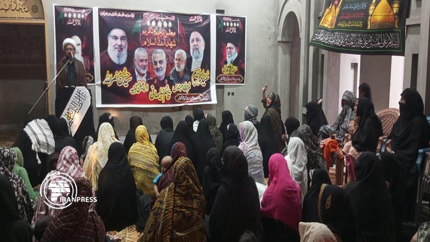 Iranpress: برگزاری مراسم چهلمین روز شهادت سید مقاومت در حوزه بانوان پاکستان