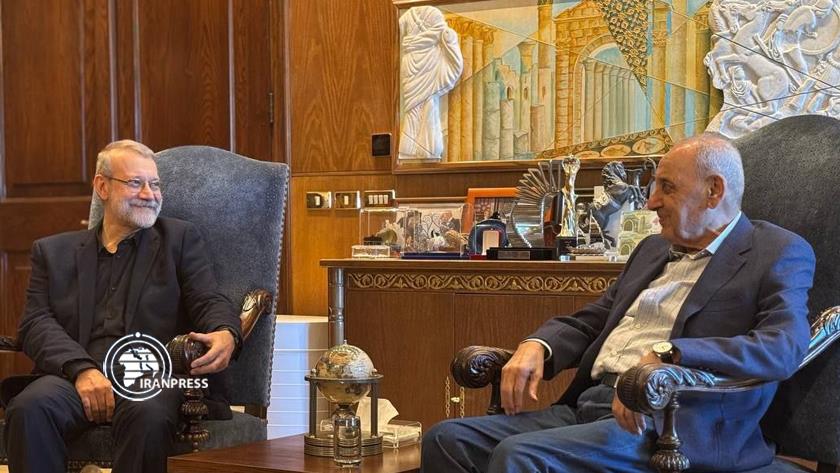 Iranpress: لاریجانی در بیروت: ایران در همه شرایط پشتیبان لبنان است