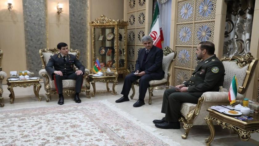 Iranpress: آشتیانی: جمهوری‌آذربایجان جایگاه مهمی در سیاست دفاعی ایران دارد