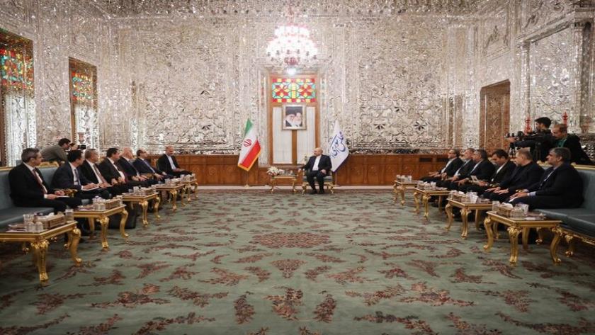 Iranpress: قالیباف: هیچ وحدت و تفاهمی در خاورمیانه مهمتر از ارتباط ایران و سوریه نیست