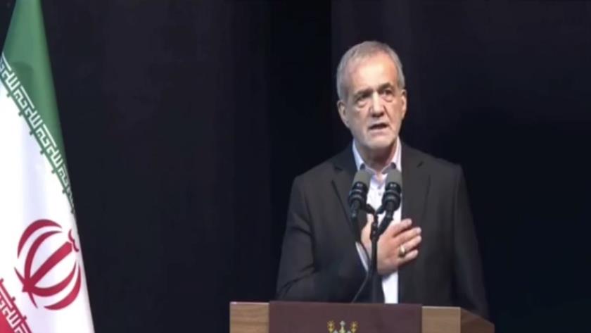 ایران پرس: رئیس جمهور: اراده مردم، سیستان‌ را به گلستان تبدیل می‌کند