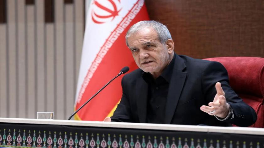 Iranpress: رئیس جمهور: شکل کلاس‌های فعلی مدارس دیگر کارآمد نیست