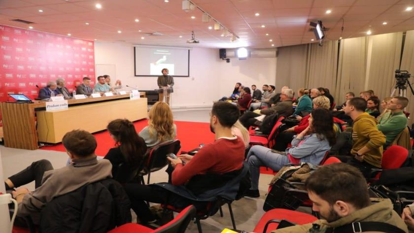 Iranpress: سمینار همبستگی با ملت فلسطین در بلگراد برگزار شد