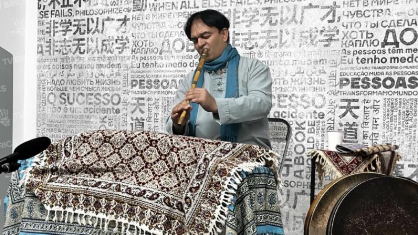 Iranpress:  شب شعر فارسی در مرکز فرهنگی بریکس پلاس در مسکو