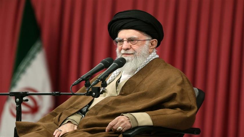 Iranpress: رهبر انقلاب: تصور آمریکا و رژیم صهیونیستی مبنی بر پایان مقاومت کاملاً اشتباه است