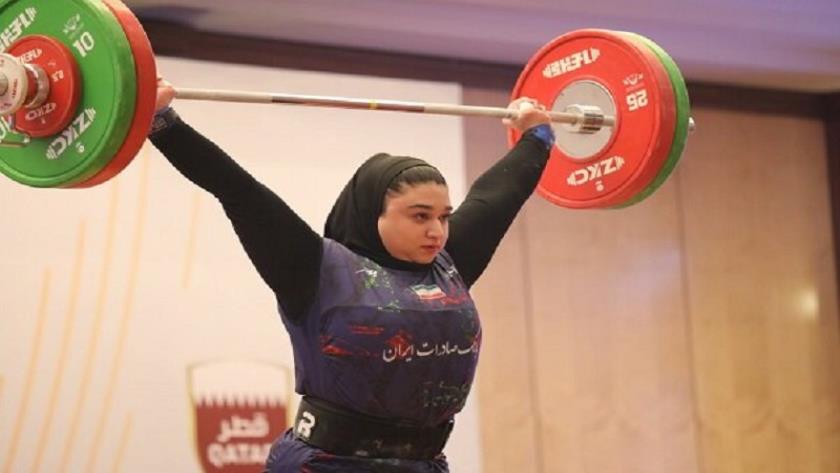 Iranpress: دو نشان رنگارنگ بانوان ایرانی در رقابت‌های وزنه برداری قهرمانی آسیا 